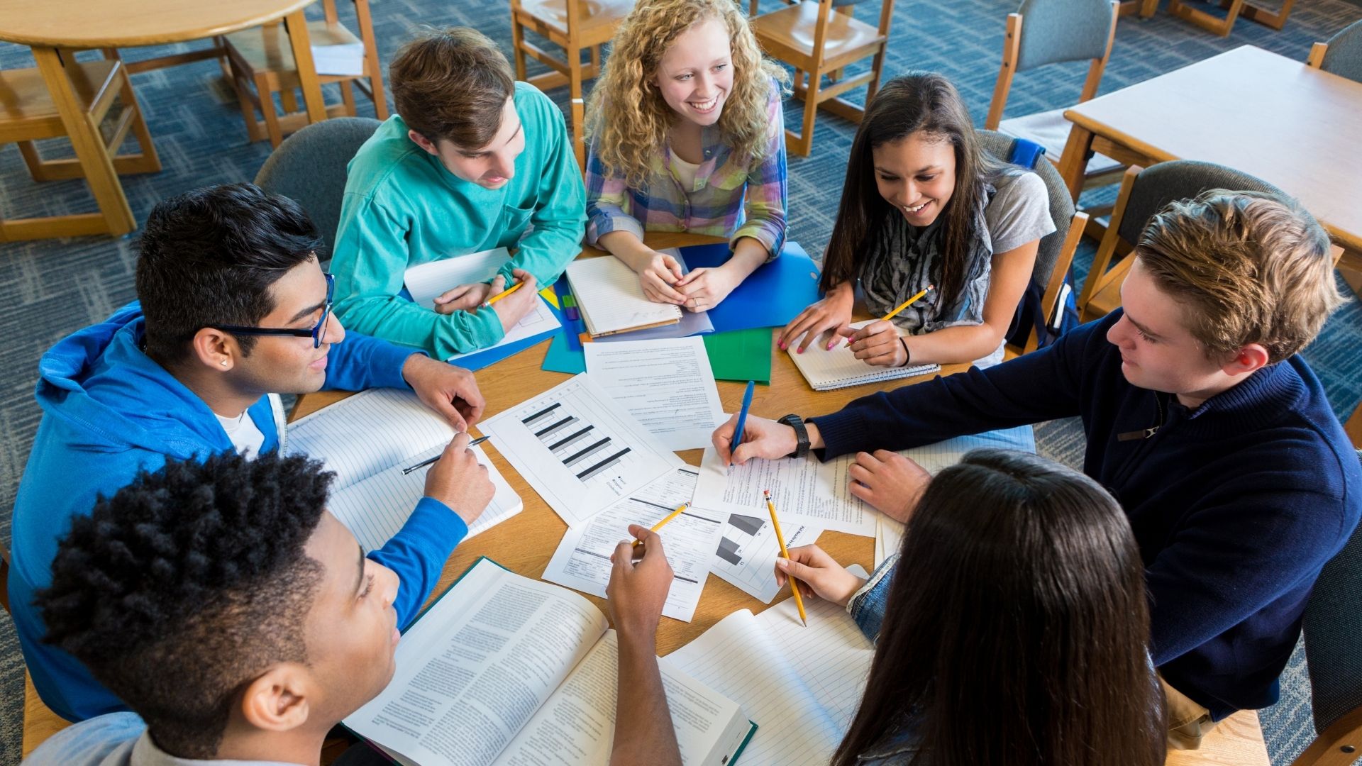 Inégalités entre les spécialités au lycée : constat après cinq années de réforme