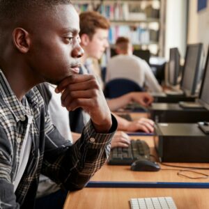 La crise de l’enseignement en France : des postes de professeurs des écoles non pourvus