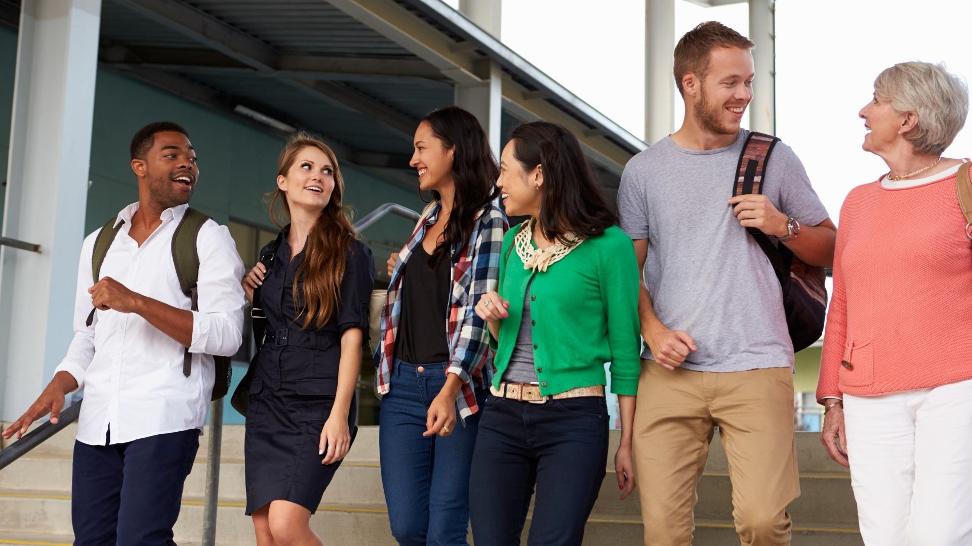 Des bizutages « inhumains » à l’Université de Miami ? Une fraternité suspendue